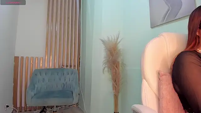 MacarenaRosse online show from 11, 10, 2025