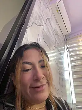 MacarenaRosse online show from 28, 11, 2025