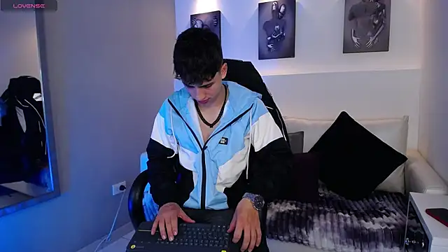 AdrianRinaldi online show from 23, 9, 2025