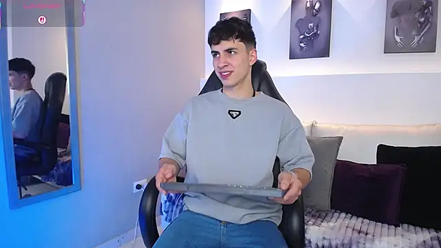 AdrianRinaldi online show from 25, 9, 2025