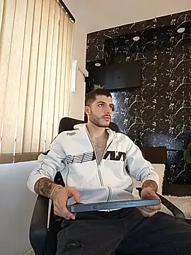 Snapshot of Rafael_Mendezz chatting on 23, 6, 2026 Rafael Mendezz online show from 23, 6, 2026