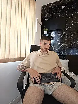 Snapshot of Rafael_Mendezz chatting on 12, 7, 2026 Rafael Mendezz online show from 12, 7, 2026