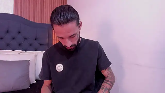 Hisoka 011 online show from 10, 4, 2026