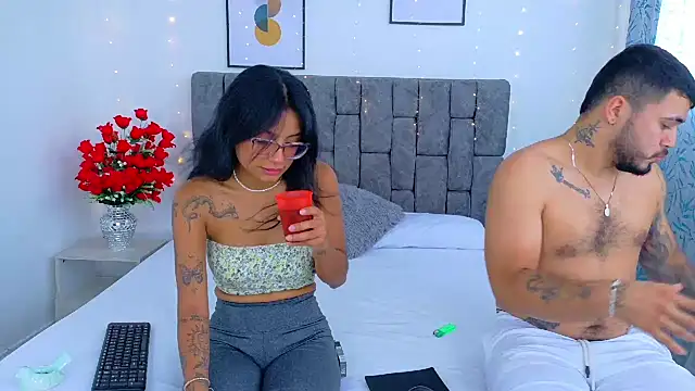 Soffia Konig  online show from 14, 12, 2025