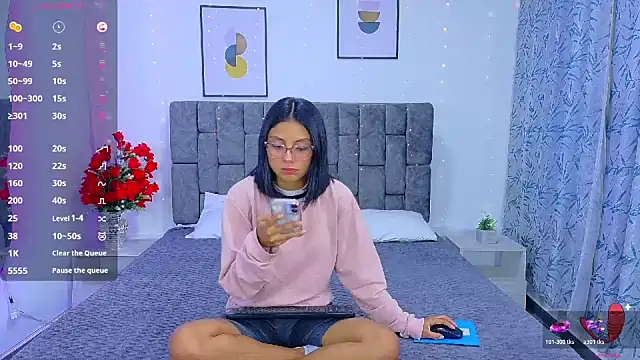 Soffia Konig  online show from 21, 2, 2026