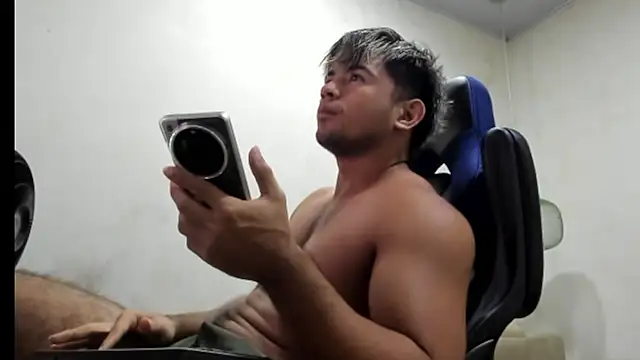 Snapshot of Bellion_grant chatting on 7, 11, 2025 Bellion grant online show from 7, 11, 2025