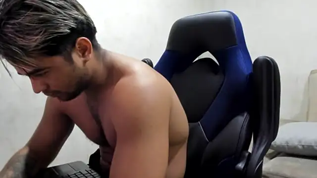 Snapshot of Bellion_grant chatting on 20, 11, 2025 Bellion grant online show from 20, 11, 2025