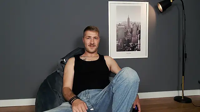 Snapshot of Mr_At_ chatting on 23, 9, 2025 Mr At  online show from 23, 9, 2025