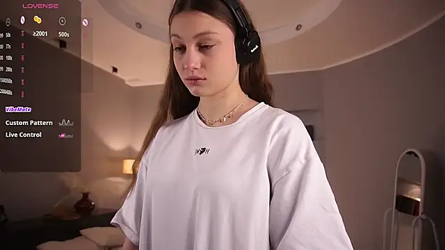 Snapshot of MercBoone chatting on 1, 12, 2025 MercBoone online show from 1, 12, 2025