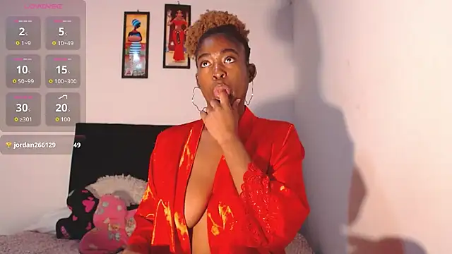 Snapshot of AdrianaCampbelll chatting on 19, 10, 2025 AdrianaCampbelll online show from 19, 10, 2025