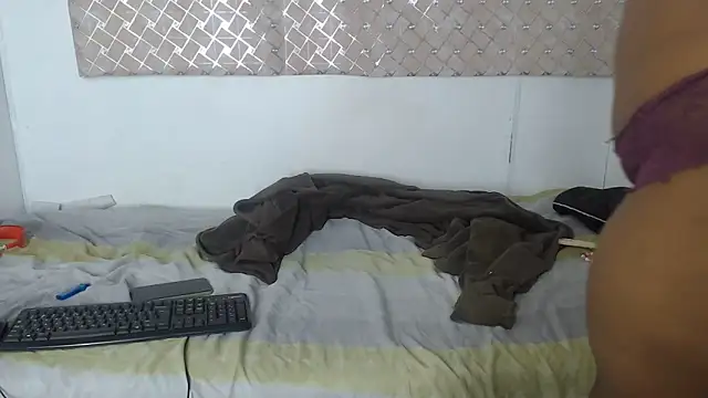 BustyBooty699 online show from 8, 6, 2026