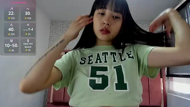 Snapshot of Hanna_Lee__ chatting on 12, 9, 2025 Hanna Lee online show from 12, 9, 2025