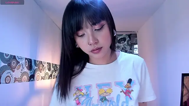 Snapshot of Hanna_Lee__ chatting on 14, 10, 2025 Hanna Lee online show from 14, 10, 2025