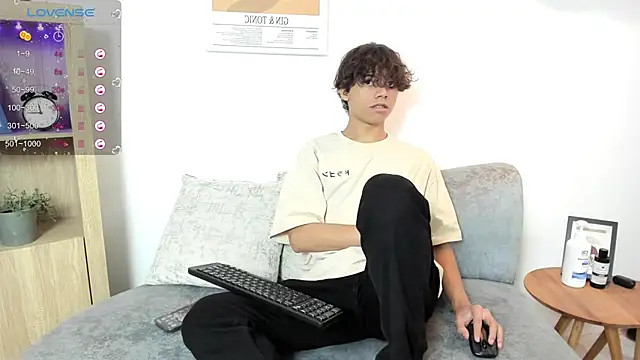 Snapshot of Honeymoon_sariel chatting on 18, 9, 2025 Honeymoon sariel online show from 18, 9, 2025