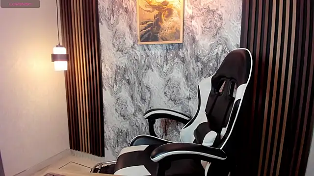 Snapshot of Honeymoon_sariel chatting on 15, 10, 2025 Honeymoon sariel online show from 15, 10, 2025