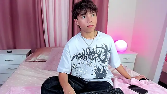 Snapshot of Honeymoon_sariel chatting on 19, 11, 2025 Honeymoon sariel online show from 19, 11, 2025