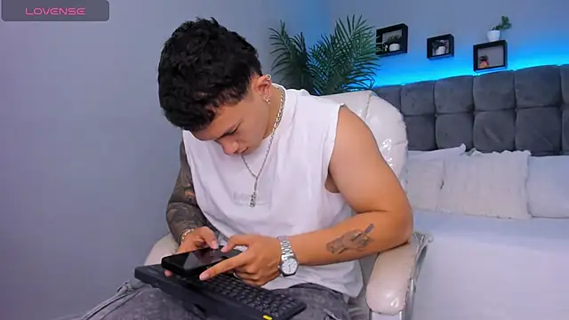 Thomas moon online show from 14, 2, 2026