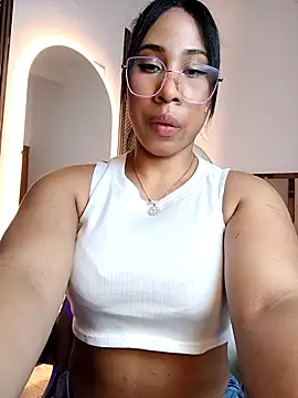 Elowen Clark online show from 19, 2, 2026