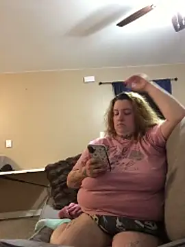 vanessraine online show from 8, 4, 2026