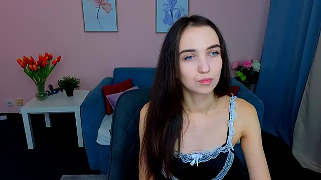 EllaSteele online show from 9, 10, 2025