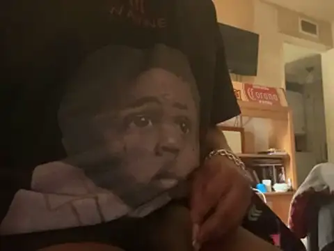 Prettyvsmonster online show from 16, 12, 2025