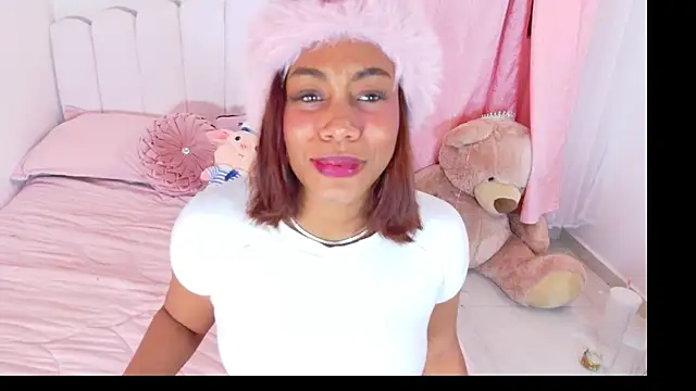 Snapshot of Sofia_Stanley chatting on 1, 5, 2026 Sofia Stanley online show from 1, 5, 2026