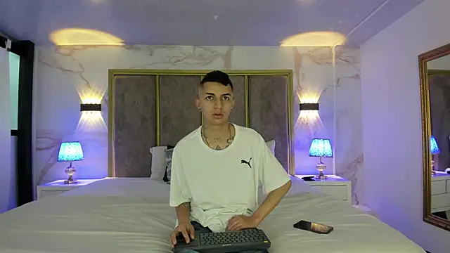 NickandAbby  online show from 3, 10, 2025