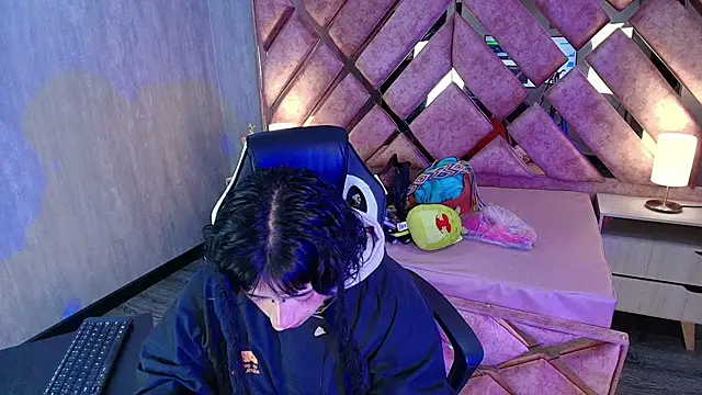 Snapshot of Babyyrasta666 chatting on 27, 11, 2025 Babyyrasta666 online show from 27, 11, 2025