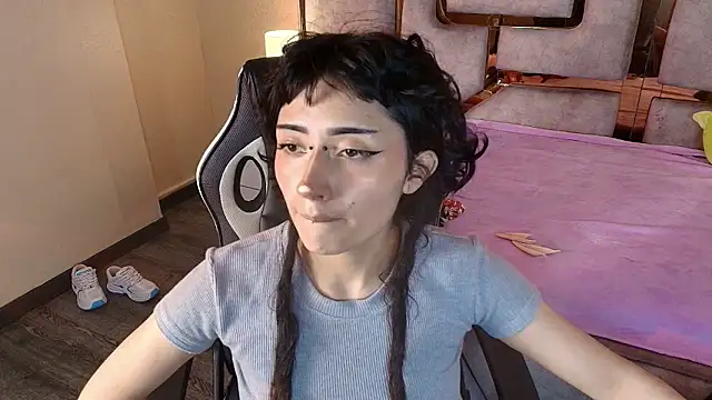 Snapshot of Babyyrasta666 chatting on 5, 12, 2025 Babyyrasta666 online show from 5, 12, 2025