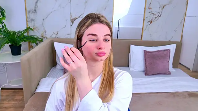 SweetyLicky online show from 8, 3, 2026