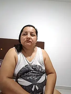 Snapshot of Dorisc_13 chatting on 20, 9, 2025 Dorisc 13 online show from 20, 9, 2025