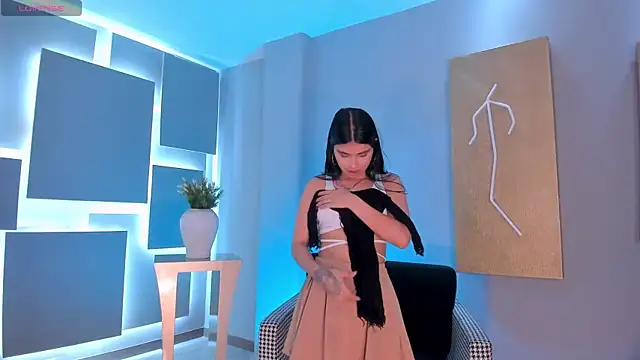 MiaLaurence online show from 20, 9, 2025