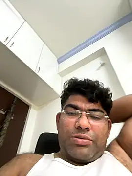 Snapshot of TELUGU-HYDDICK4u chatting on 3, 11, 2025 TELUGU-HYDDICK4u online show from 3, 11, 2025