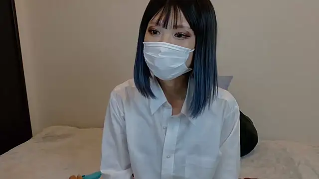 Snapshot of sarina_at chatting on 15, 10, 2025 sarina at online show from 15, 10, 2025