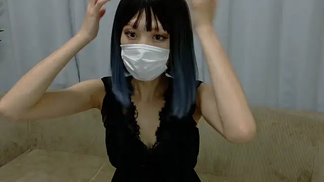 Snapshot of sarina_at chatting on 28, 10, 2025 sarina at online show from 28, 10, 2025