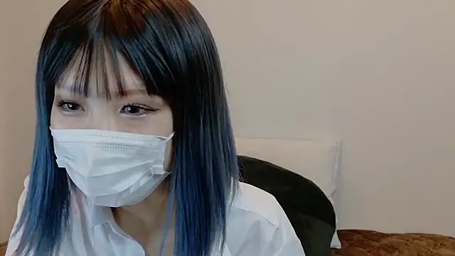 Snapshot of sarina_at chatting on 4, 12, 2025 sarina at online show from 4, 12, 2025