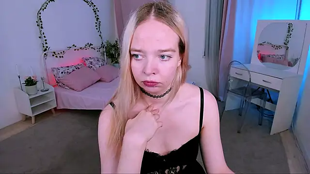 BellaMontgomery online show from 26, 7, 2026