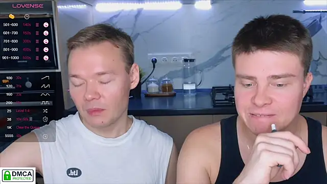 Snapshot of holy_eggs_02 chatting on 6, 11, 2025 holy eggs 02 online show from 6, 11, 2025