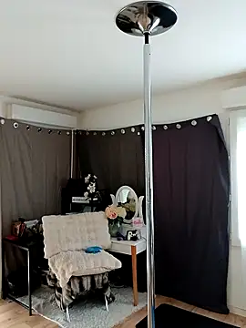 iamlalamilano online show from 25, 3, 2026