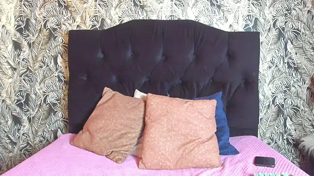 Snapshot of DanielaMonroe chatting on 30, 11, 2025 DanielaMonroe online show from 30, 11, 2025