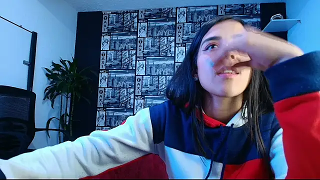 DanielaMonroe online show from 7, 3, 2026