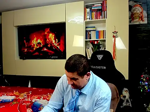 SpartacusDaddy48 online show from 3, 2, 2026