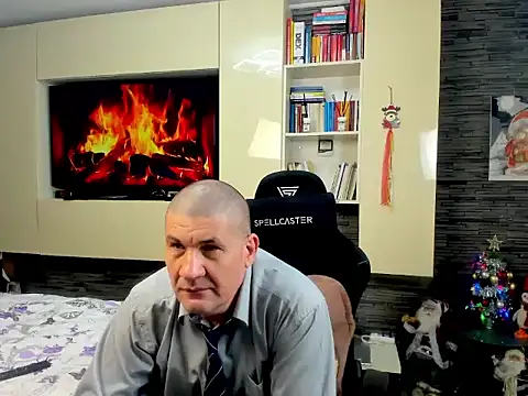 SpartacusDaddy48 online show from 17, 2, 2026