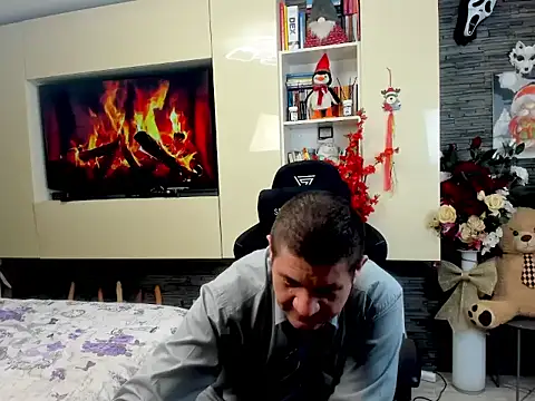 SpartacusDaddy48 online show from 7, 3, 2026