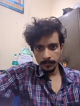 Snapshot of Sushant001 chatting on 21, 9, 2025 Sushant001 online show from 21, 9, 2025