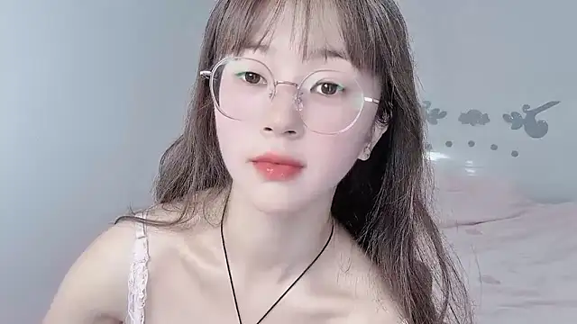 nini a online show from 10, 9, 2025