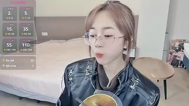 nini a online show from 20, 11, 2025