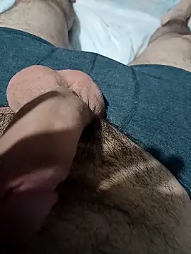 Snapshot of Hamzadz123 chatting on 4, 11, 2025 Hamzadz123 online show from 4, 11, 2025