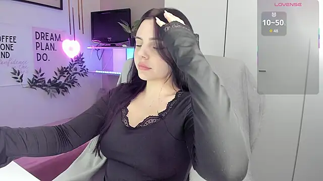 LiaWoow online show from 16, 12, 2025