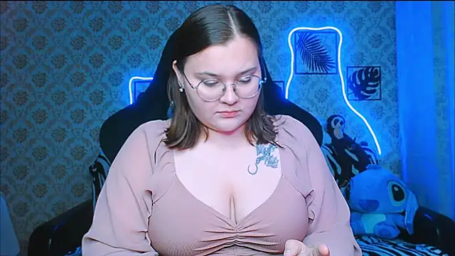 Snapshot of InLoveWithLife26 chatting on 5, 10, 2025 InLoveWithLife26 online show from 5, 10, 2025